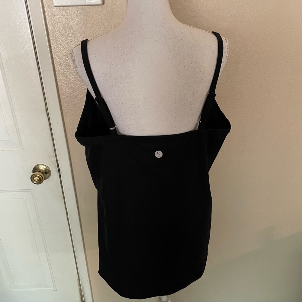 Torrid Active Black Tank Top - Picture 3 of 12